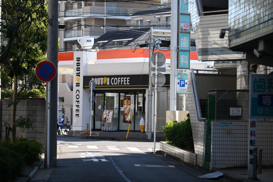 街角のコーヒーショップ
