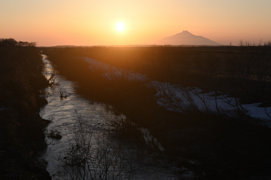 下エベコロベツ川と夕日