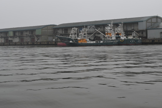 埠頭の倉庫